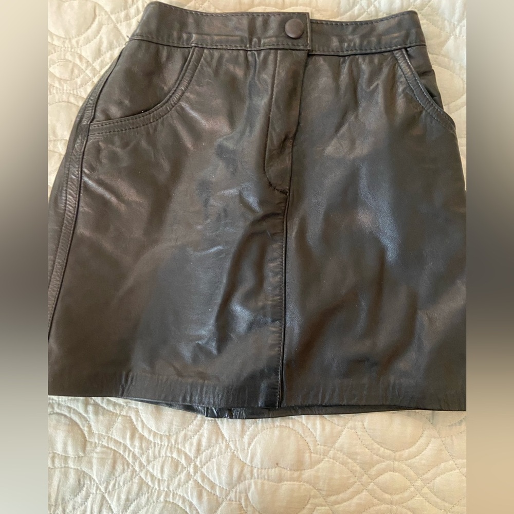 Girls Black Leather Skirt- Vintage- size 6
